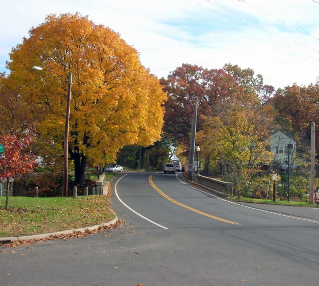 Tokeneke Road and Five Mile River (MT)